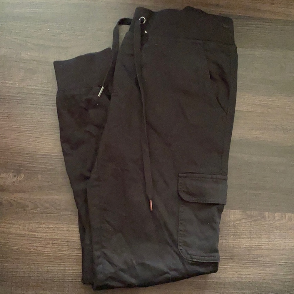 Rebel rouge black joggers with pockets